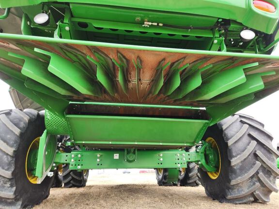 2024 John Deere S780 Combine