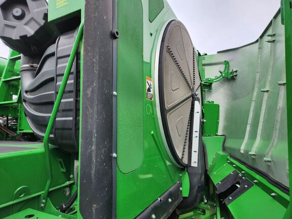 2024 John Deere S780 Combine