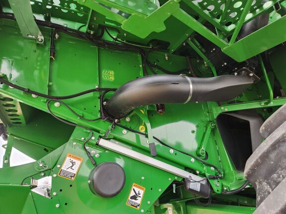 2024 John Deere S780 Combine