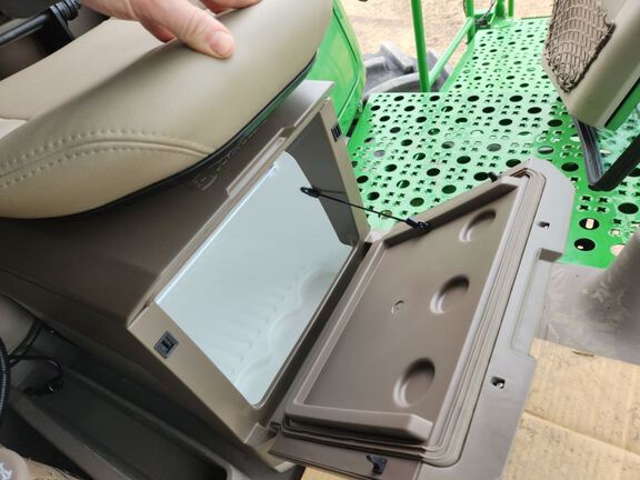 2024 John Deere S780 Combine