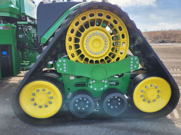 2024 John Deere 9RX 640 Tractor Rubber Track