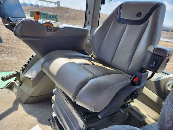 2024 John Deere 9RX 640 Tractor Rubber Track