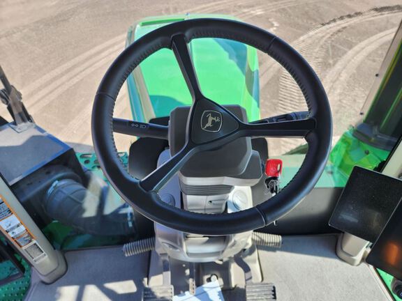 2024 John Deere 9RX 640 Tractor Rubber Track