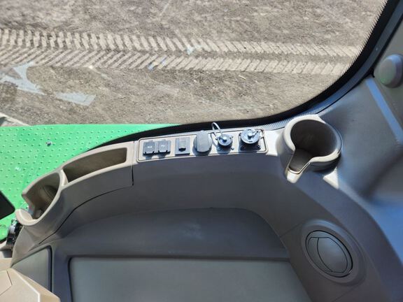 2024 John Deere 9RX 640 Tractor Rubber Track