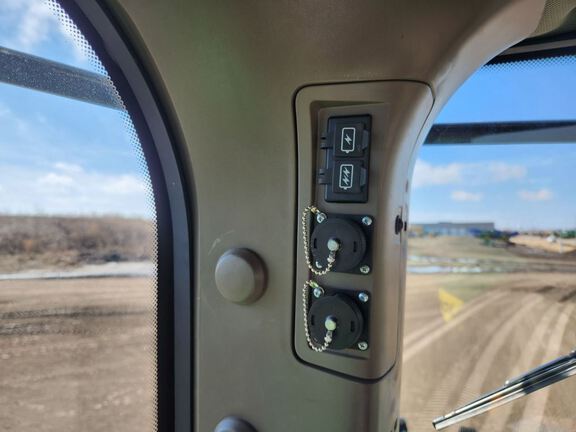 2024 John Deere 9RX 640 Tractor Rubber Track