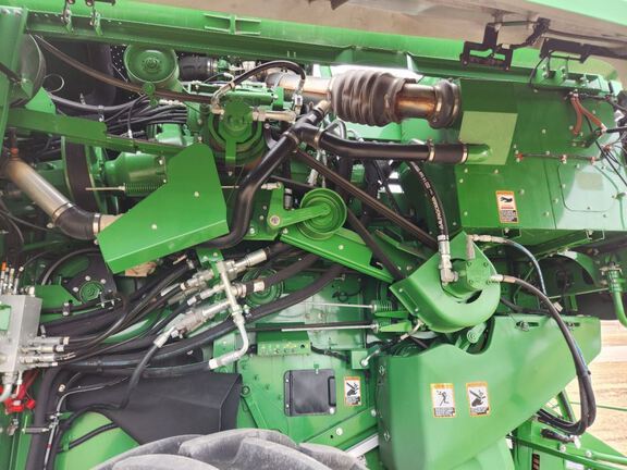 2024 John Deere S780 Combine