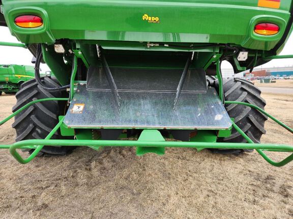 2024 John Deere S780 Combine