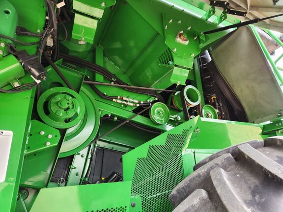 2024 John Deere S780 Combine