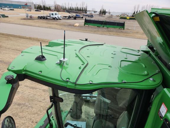 2024 John Deere S780 Combine