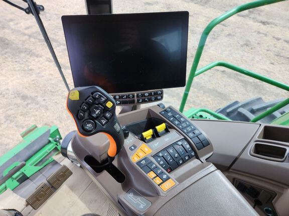 2024 John Deere S780 Combine