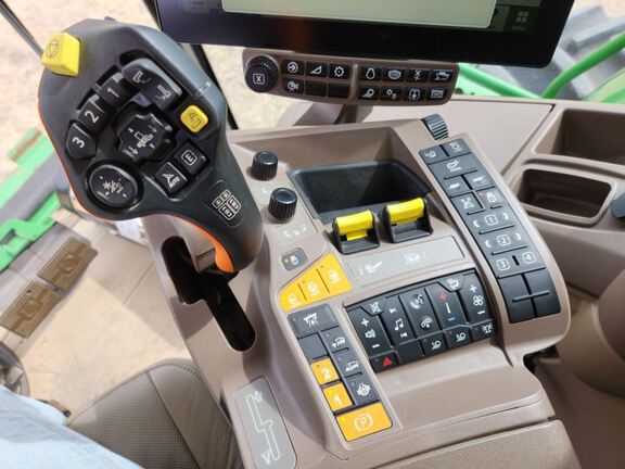 2024 John Deere S780 Combine