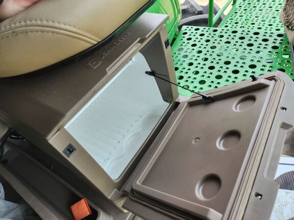 2024 John Deere S780 Combine