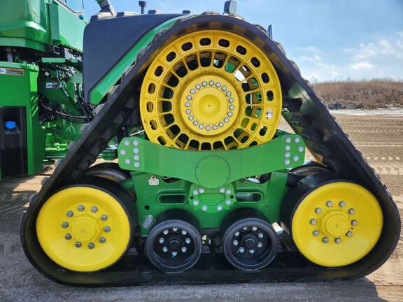 2024 John Deere 9RX 640 Tractor Rubber Track