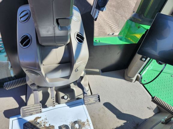 2024 John Deere 9RX 640 Tractor Rubber Track