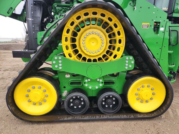 2024 John Deere 9RX 590 Tractor Rubber Track