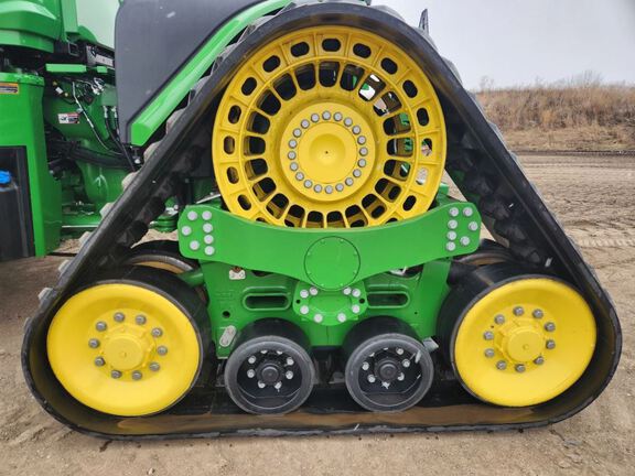 2024 John Deere 9RX 590 Tractor Rubber Track