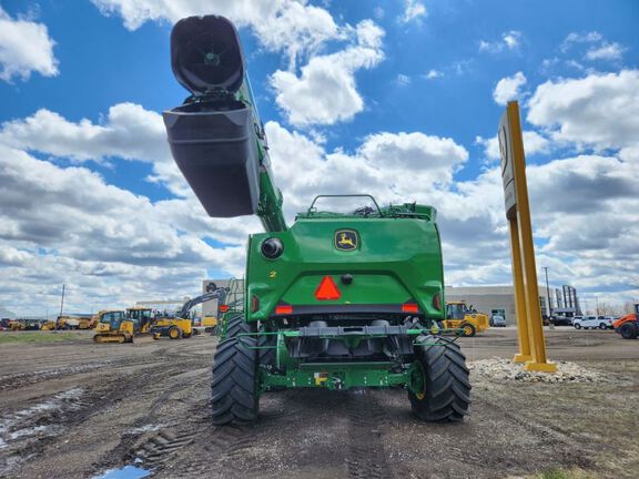 2025 John Deere S7 800 Combine