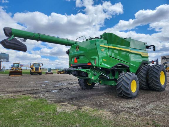 2025 John Deere S7 800 Combine