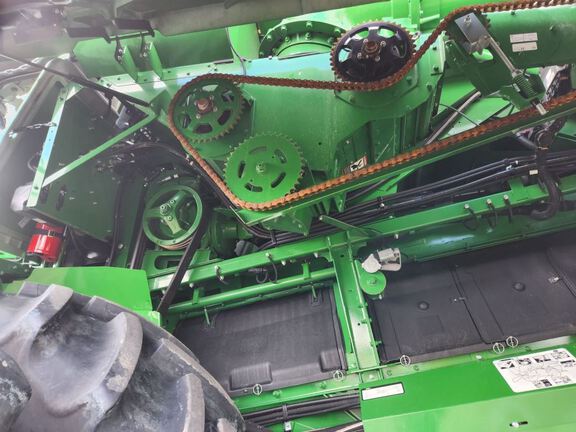 2025 John Deere S7 800 Combine