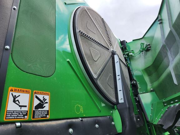 2025 John Deere S7 800 Combine