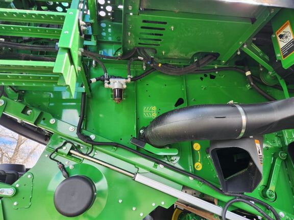 2025 John Deere S7 800 Combine