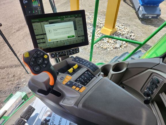 2025 John Deere S7 800 Combine