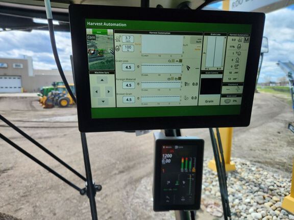 2025 John Deere S7 800 Combine