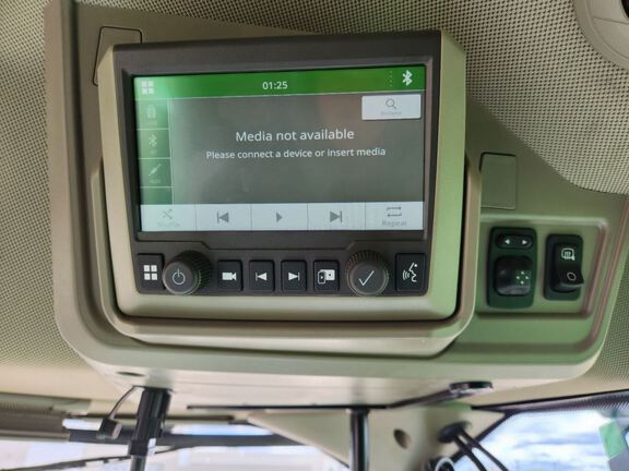 2025 John Deere S7 800 Combine