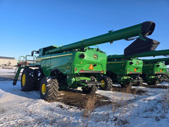 2025 John Deere S7 800 Combine