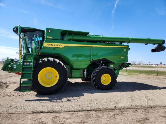 2025 John Deere S7 800 Combine