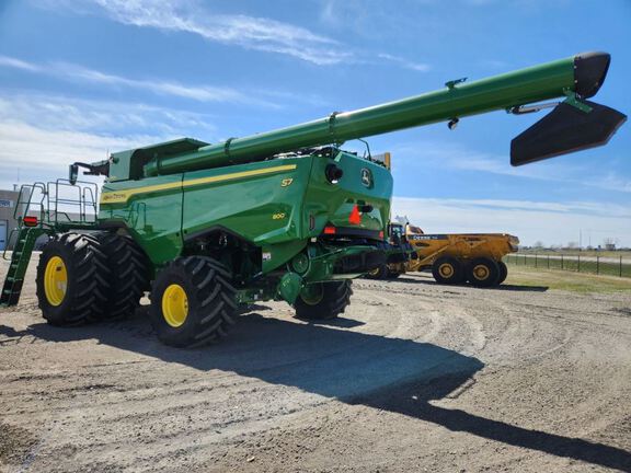 2025 John Deere S7 800 Combine