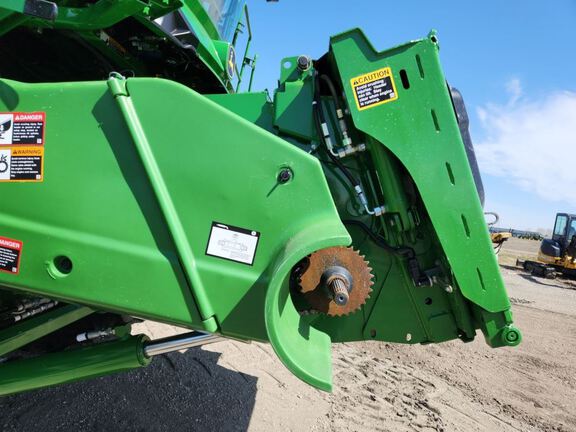 2025 John Deere S7 800 Combine