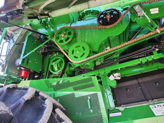 2025 John Deere S7 800 Combine