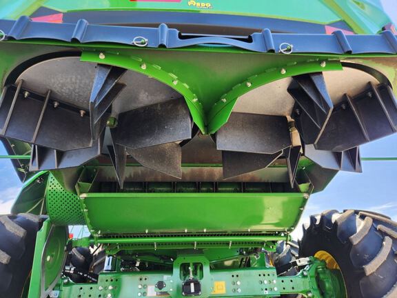 2025 John Deere S7 800 Combine