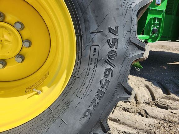 2025 John Deere S7 800 Combine