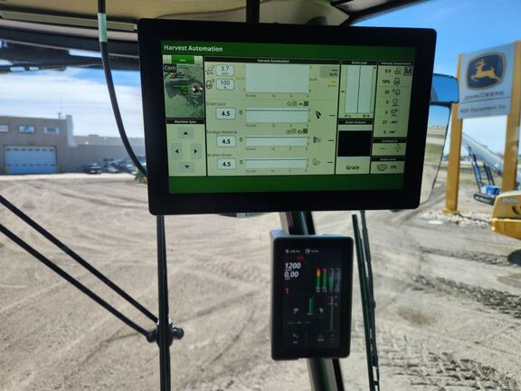 2025 John Deere S7 800 Combine