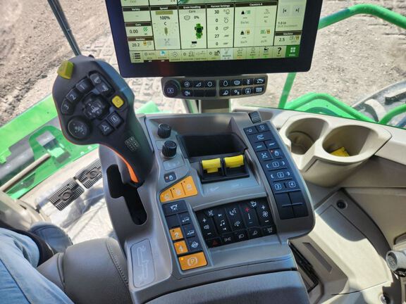 2025 John Deere S7 800 Combine