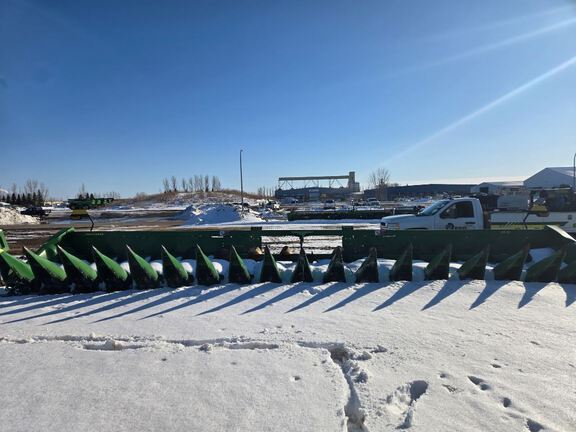 2025 John Deere C18R Header Corn Head