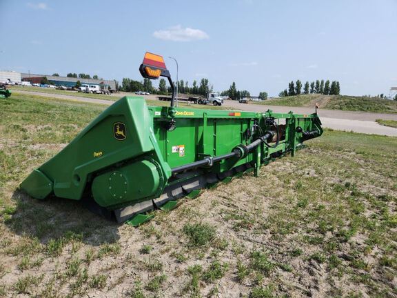 2025 John Deere C18R Header Corn Head