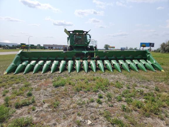 2025 John Deere C18R Header Corn Head