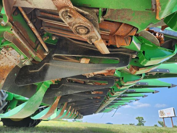 2025 John Deere C18R Header Corn Head