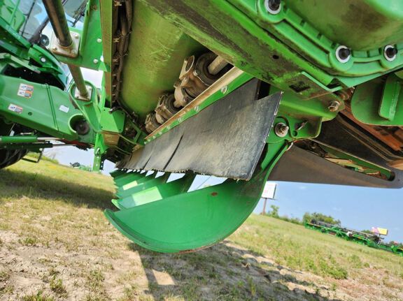 2025 John Deere C18R Header Corn Head