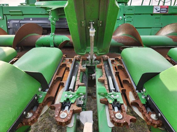 2025 John Deere C18R Header Corn Head
