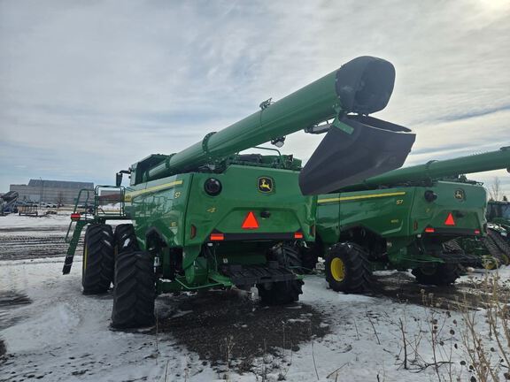 2025 John Deere S7 800 Combine