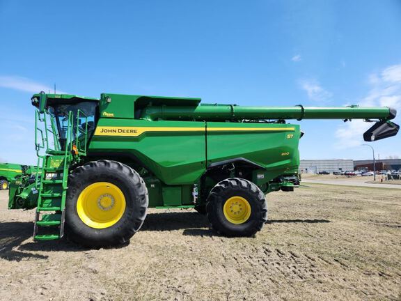 2025 John Deere S7 800 Combine