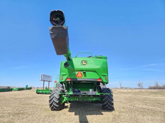 2025 John Deere S7 800 Combine