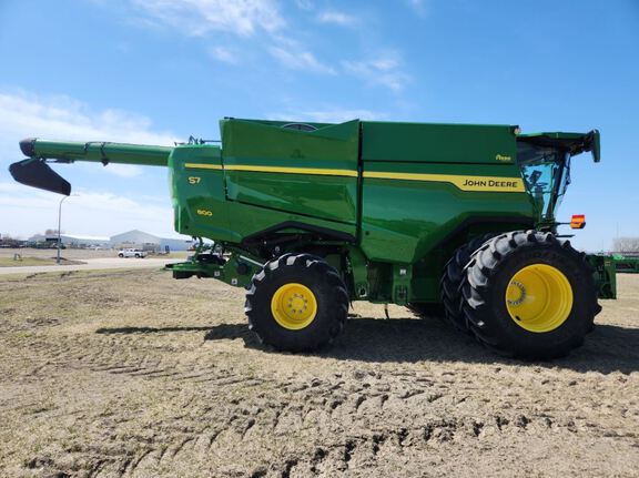2025 John Deere S7 800 Combine
