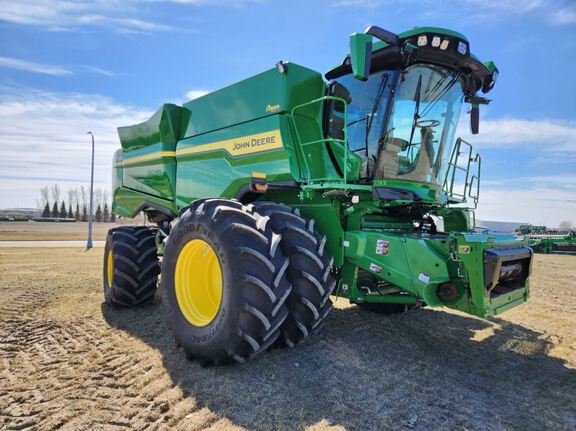 2025 John Deere S7 800 Combine