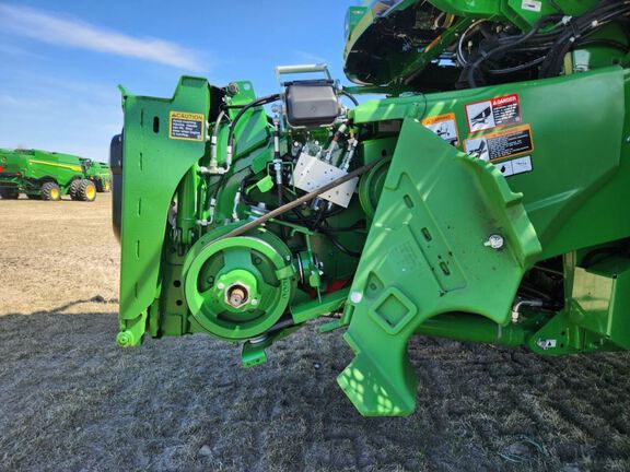 2025 John Deere S7 800 Combine