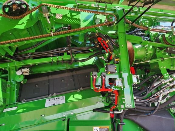2025 John Deere S7 800 Combine